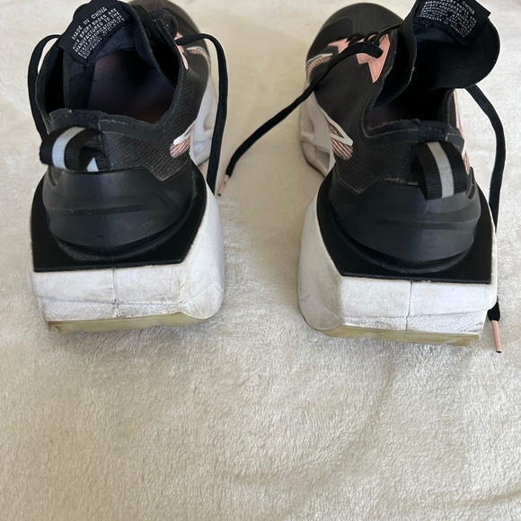 Nike ZoomX Vista Grind Women’s - Picture 5 of 9